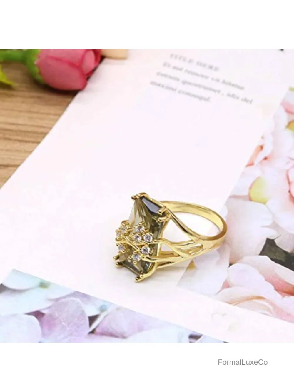 Luxury Champagne Crystal Flower Cocktail Engagement Ring 14k Gold Plated